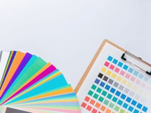 ネイビーと組み合わせやすい色の考え方